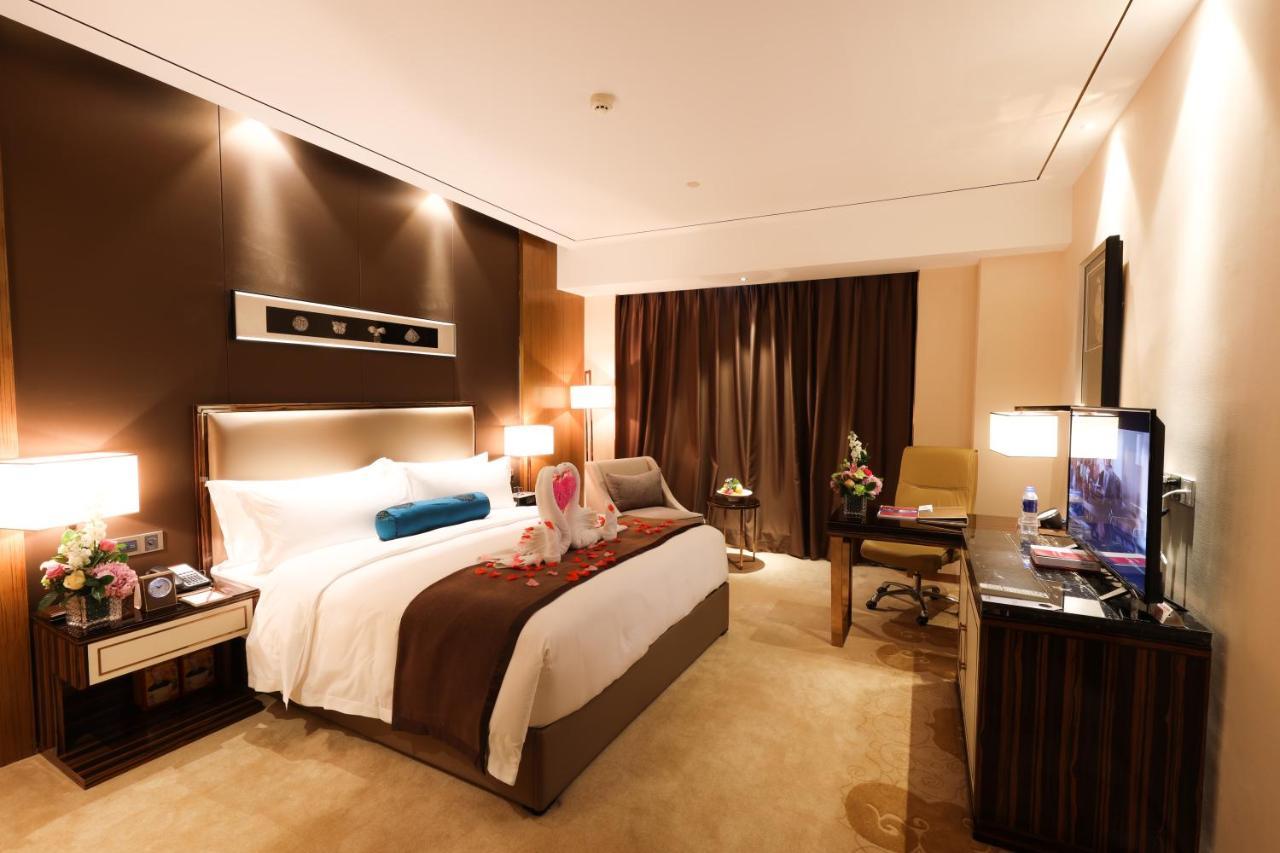 Argyle Grand Hotel Xingyi  Exterior photo