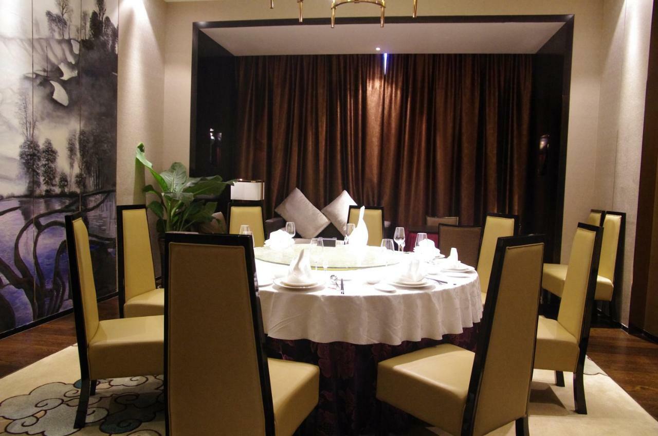 Argyle Grand Hotel Xingyi  Exterior photo